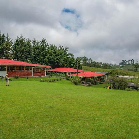 Finca La Toscana Pereira Exterior foto